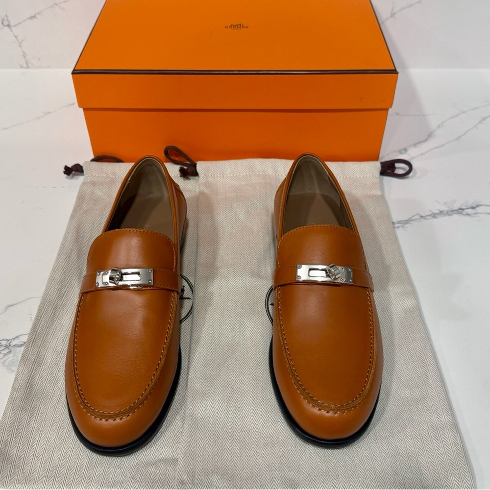 Hermes Destin Loafers in Naturel